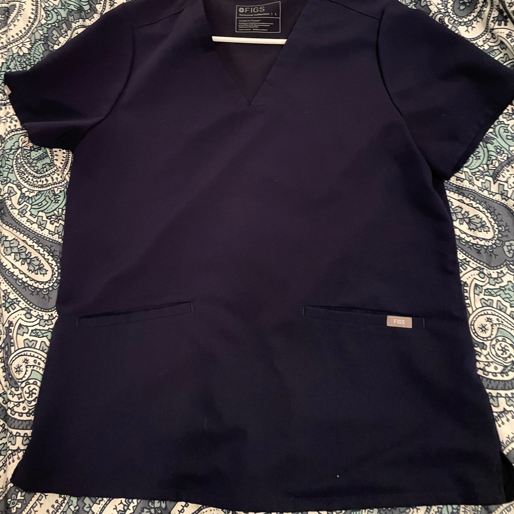FIGS Casma top and Zamora bottom, large, Black.